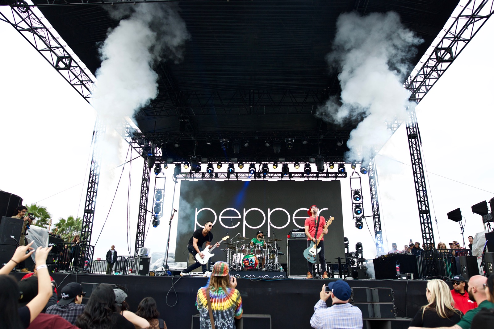 Pepper Injects A Little Adrenaline Into One Love Cali Fest Blurred