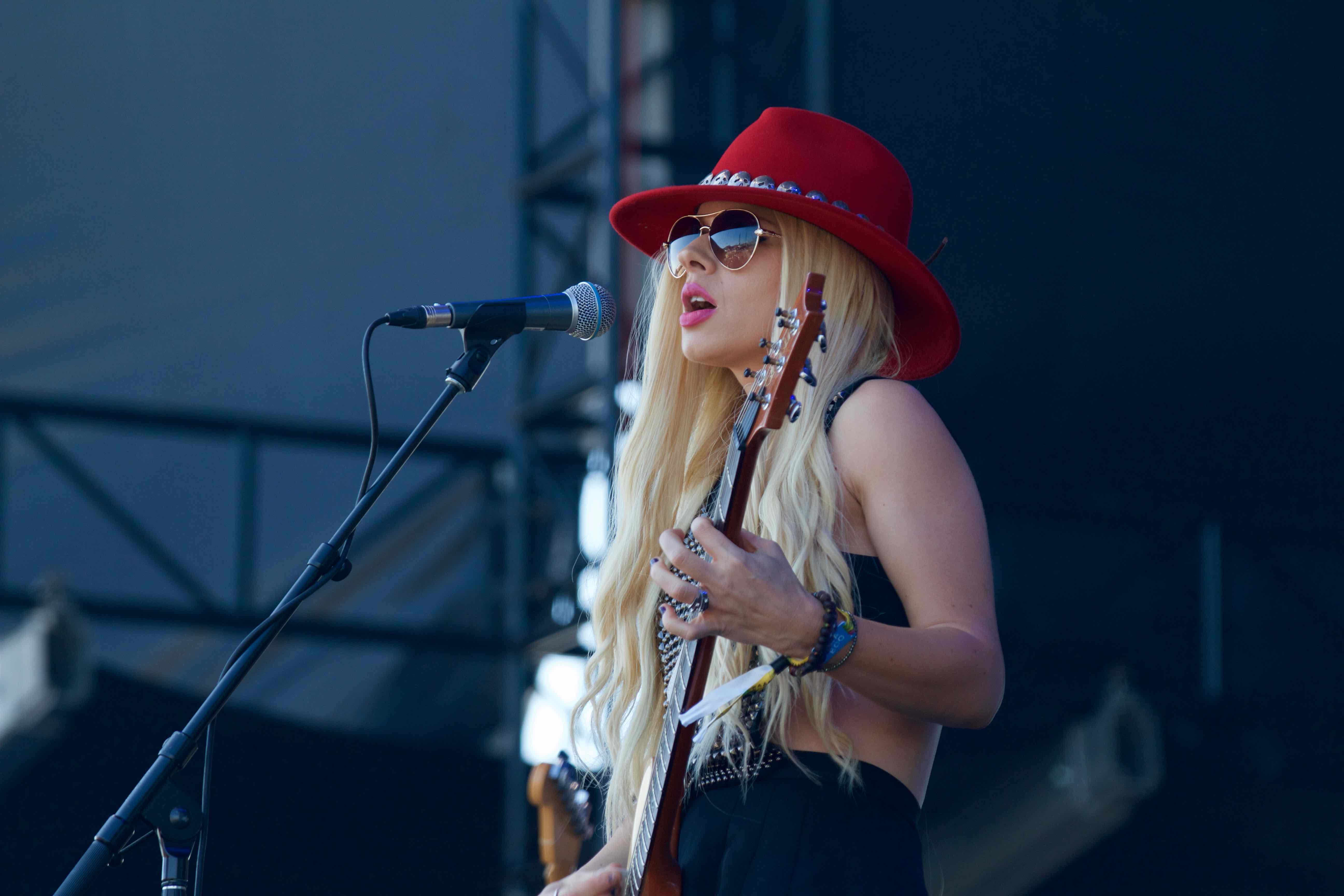 Orianthi Shreds KAABOO With Her Superior Skill - Blurred Culture.