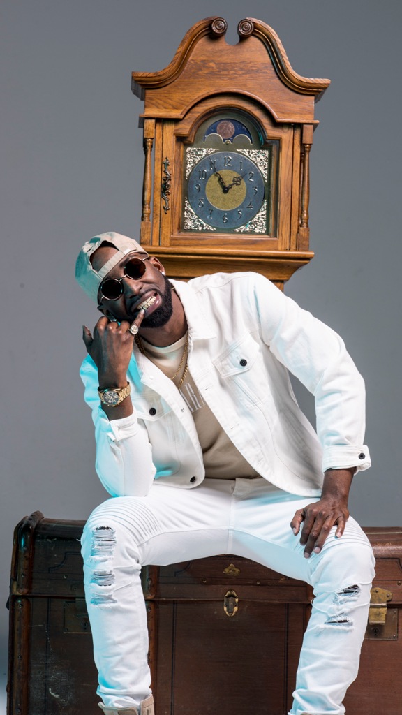 Watch Sy Ari Da Kid's Video for "Wire Transfer" Featuring Birdman