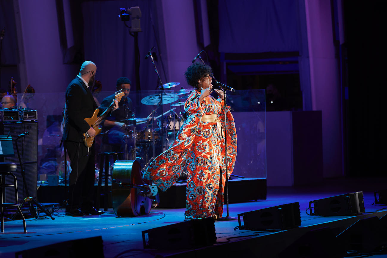Ledisi Evokes The Spirt Of Nina Simone At The Hollywood Bowl Blurred