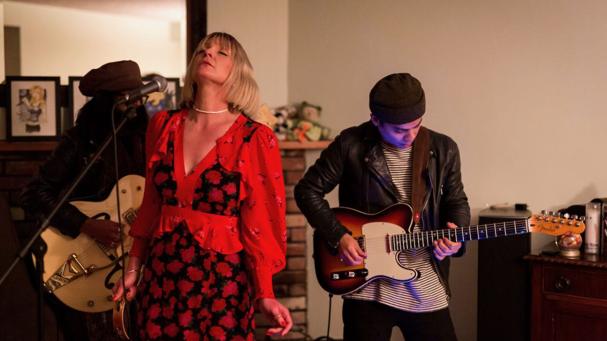 Desert Sparrow Delights Intimate Crowd For LA Music Scene - Blurred Culture