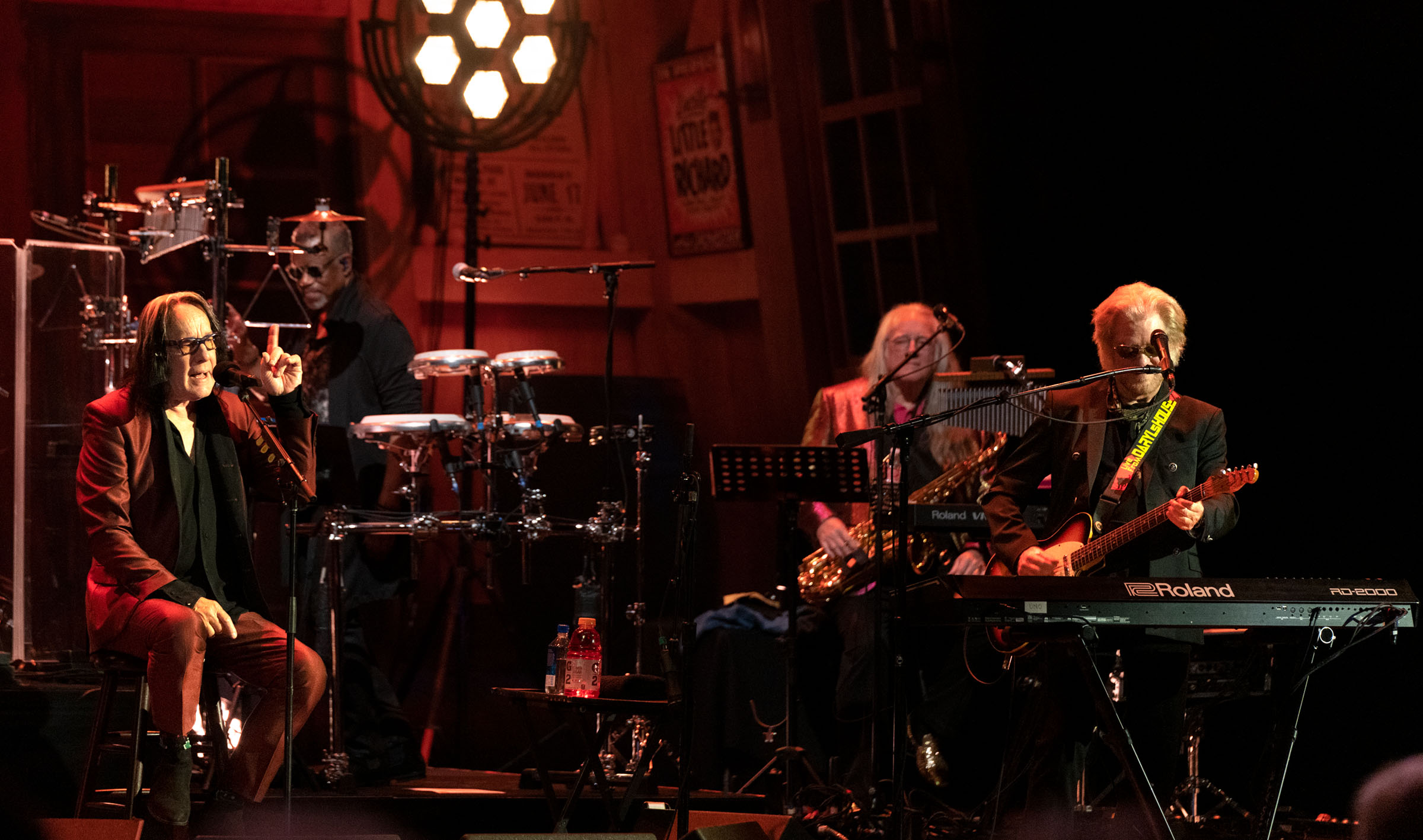 2 Giants, 1 Stage: Daryl Hall & Todd Rundgren At The Wiltern - Blurred ...