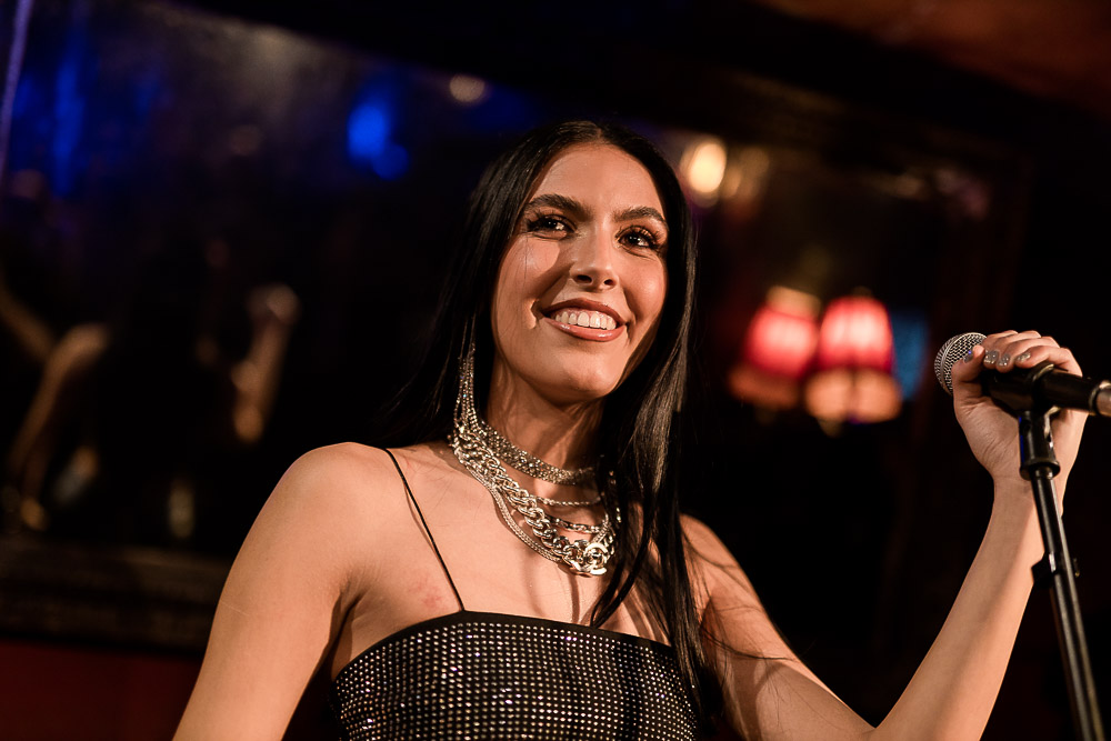 Jena Rose Performs Unreleased Material At WFNM Showcase - Blurred Culture