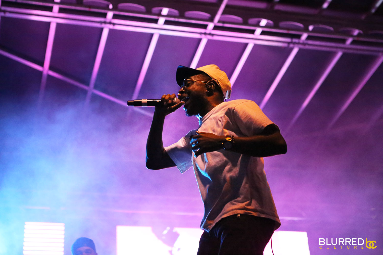 UC Davis Students Go Wild at Isaiah Rashad Concert with High-Energy ...